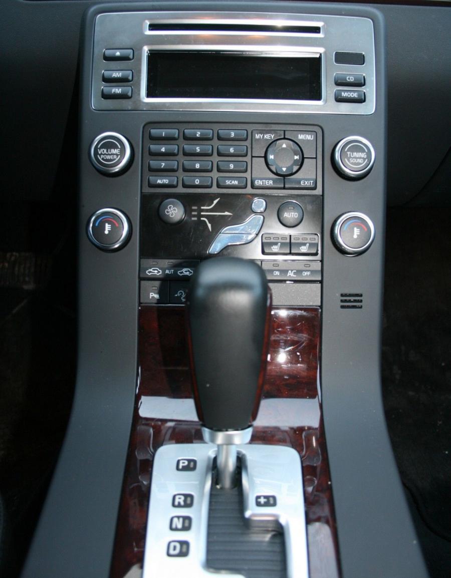  Volvo XC70 2008 года  (фото 20 из 35)